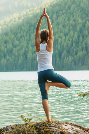 posture-yoga-vriksasana A propos